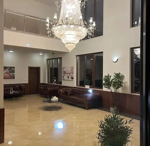 Azur Ap19 شكوربيلوفتسي