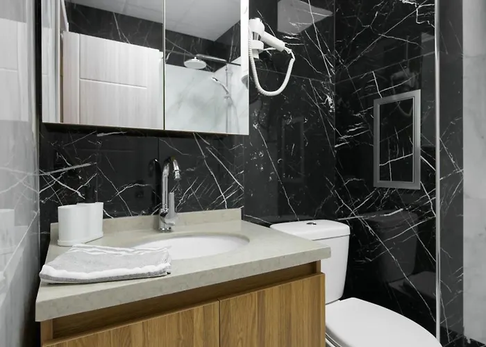 Azur Ap19 شقة شكوربيلوفتسي